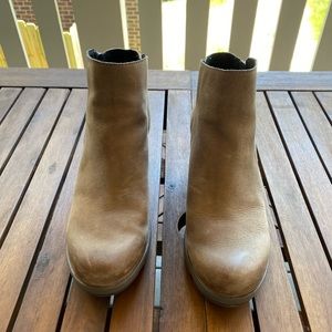 Women's Joan of Arctic Wedge II Zip Bootie